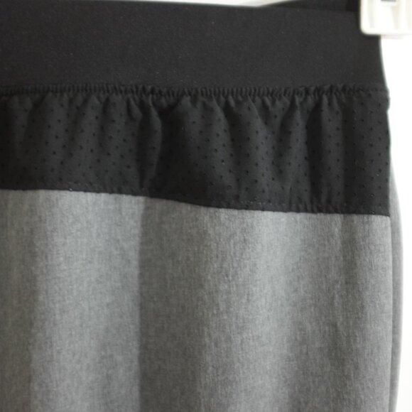 COPY - Old Navy grey Tapered Go Workout Pants size XXXL - Picture 7 of 10